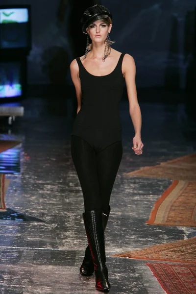 Look 1